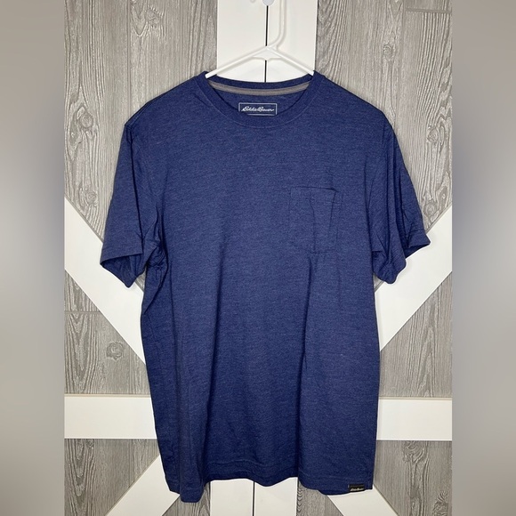 D18.13 Eddie Bauer Men's Legend Wash 100% Cotton Short-Sleeve Pocket T-Shirt M - Picture 2 of 4